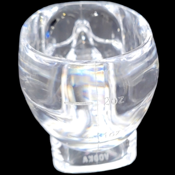 NEW 4"CRYSTAL HEAD" VODKA SKULL PLASTIC SHOT GLASSES - Picture 5 of 8